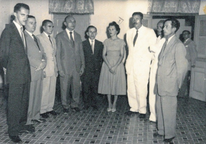 Reunião — Crédito: https://ricardonezinho.com.br/